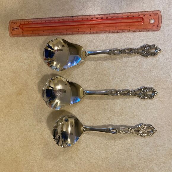 Oneida Community CHANDELIER Stainless Flatware 3 Serving Pcs 1 Ladle 2 Spoons - Picture 2 of 4